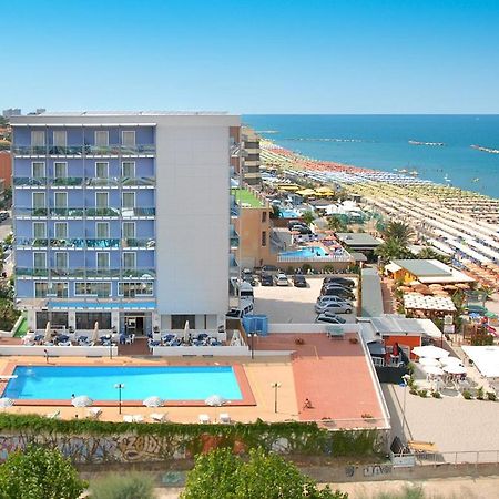 Hotel Majestic Pesaro Extérieur photo